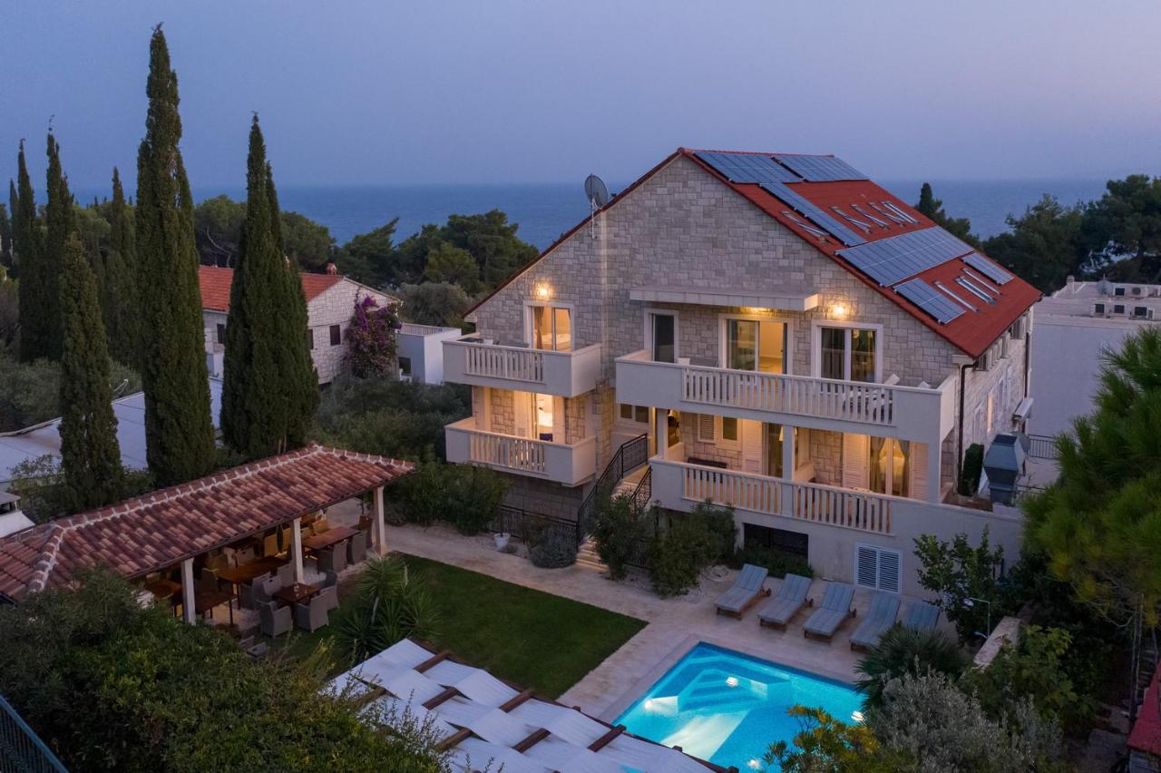 Villa Mediterranea Бол Экстерьер фото